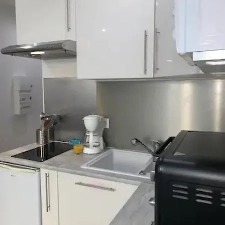 Daire Studio For 2 In Béziers